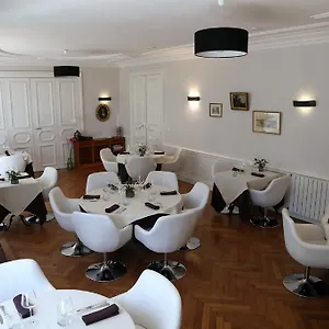 Logis Restaurant La Tour De Ciron Hotel Carmaux