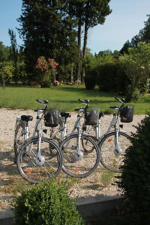 Le Mas Des Peupliers Guest House Saint-Andiol
